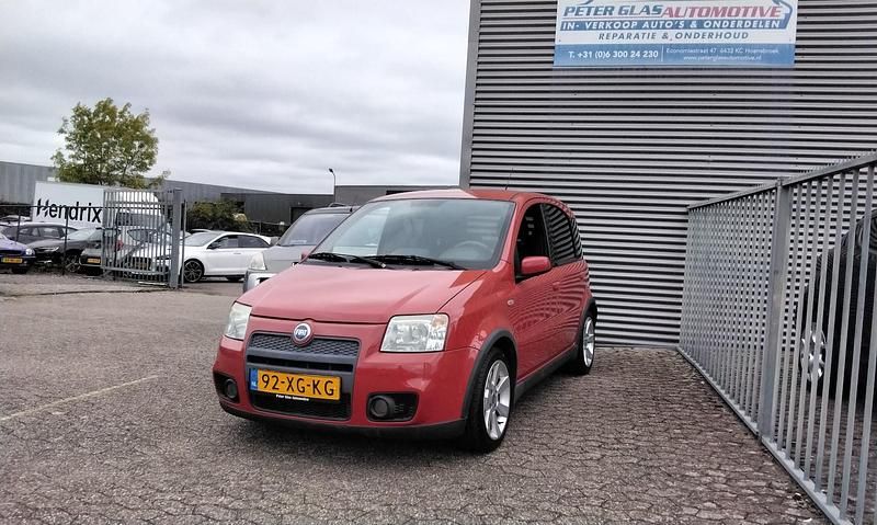 Rood Gebruikt 2007 Fiat Panda Sport Hatchback | € 3.250 (Eerlijke prijs) - Afbeelding 1/4