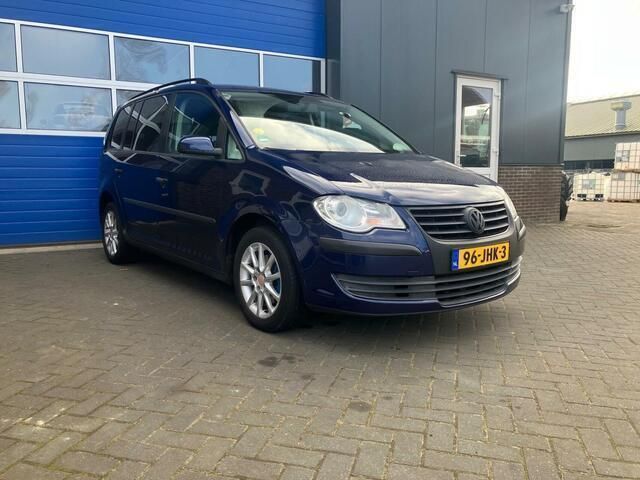 Blauw Gebruikt 2009 VW Touran Trendline MPV | € 4.650 (Eerlijke prijs) - Afbeelding 1/4