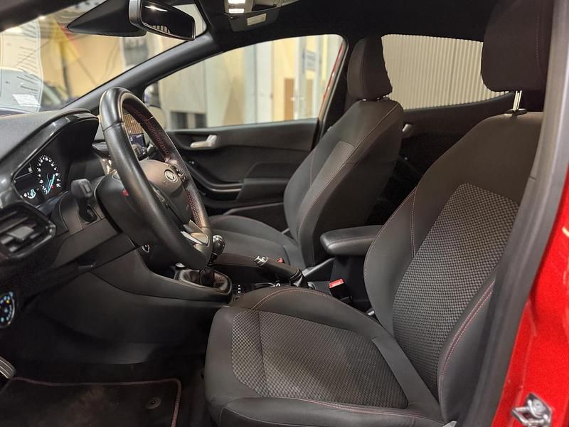 Occasion Ford Fiesta ST-Line 2021 Rood Hatchback