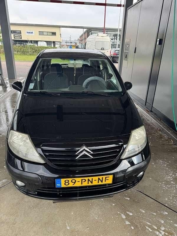 Gebruikt 2004 Citroën C3 Comfort Hatchback | € 850 (Eerlijke prijs) - Afbeelding 1/4