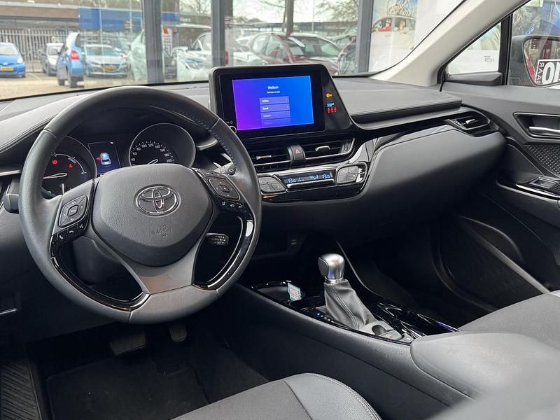 Occasion Toyota C-HR 123 PK (90 kW) 2023 Rood SUV