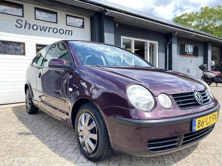 Occasion VW Polo Comfortline 64 PK (47 kW) 2002 Rood Hatchback