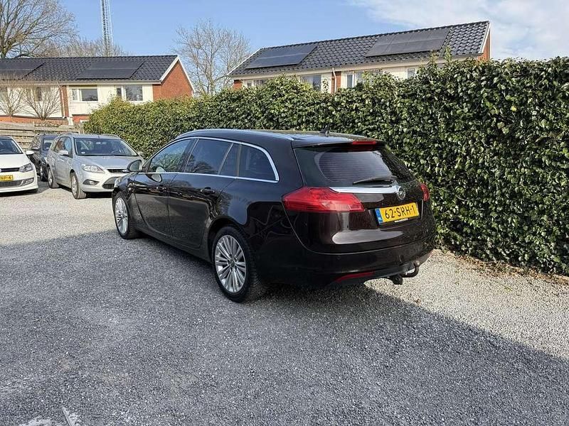 Occasion Opel Insignia Business Edition 142 PK (104 kW) 2011 Bruin Stationwagen