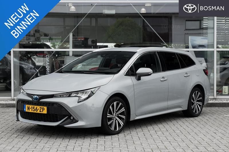 Grijs Gebruikt 2022 Toyota Corolla Stationwagen | € 23.549 (Eerlijke prijs) - Afbeelding 1/4