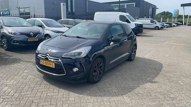 Blauw Gebruikt 2015 DS Automobiles DS3 Chic Hatchback | € 7.940 (Goede deal) - Afbeelding 1/4