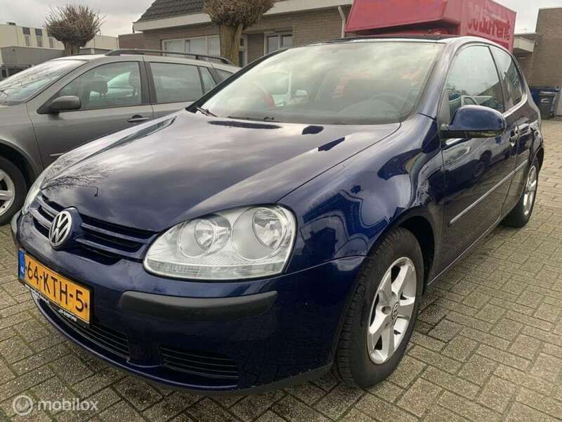 Blauw Gebruikt 2005 VW Golf IV Trendline Hatchback | € 2.199 - Afbeelding 1/4