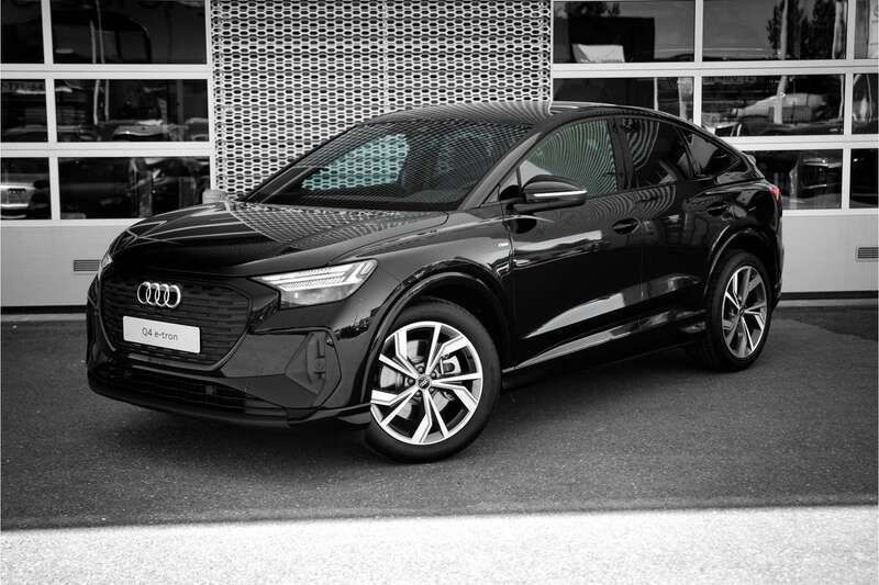 Zwart Nieuw 2025 Audi Q4 Sportback e-tron Comfort SUV | € 64.030 (Eerlijke prijs) - Afbeelding 1/4