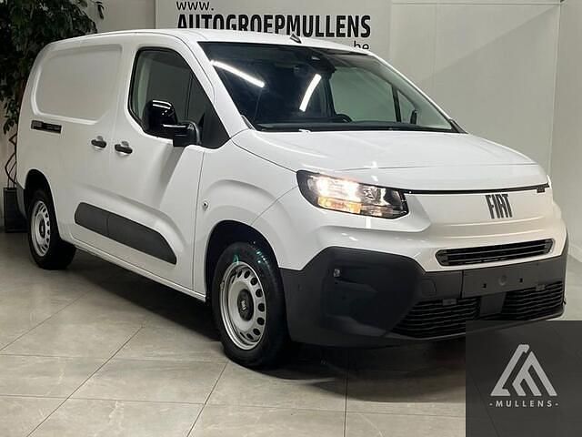 Wit Occasion 2024 Fiat Doblò S MPV | € 19.850 (Duur) - Afbeelding 1/4