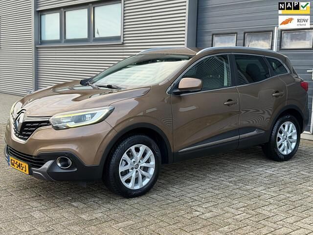 Bruin Occasion 2015 Renault Kadjar Intens SUV | € 11.249 (Eerlijke prijs) - Afbeelding 1/4