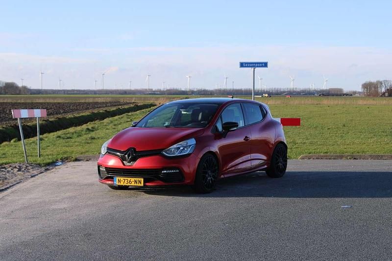 Rood Gebruikt 2013 Renault Clio R.S. R.S. Hatchback | € 7.500 - Afbeelding 1/4