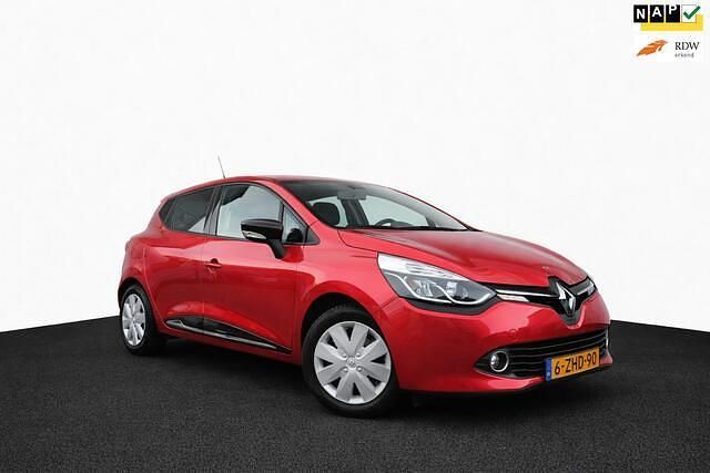 Rood Occasion 2015 Renault Clio GrandTour Expression Stationwagen | € 3.950 (Eerlijke prijs) - Afbeelding 1/4