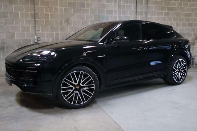 Zwart Gebruikt 2025 Porsche Cayenne SUV | € 129.450 (Duur) - Afbeelding 1/4