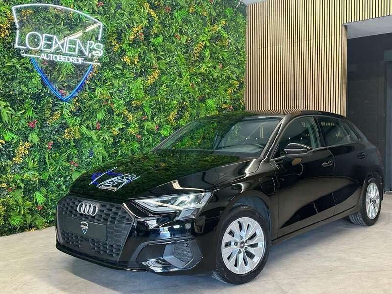 Zwart, metallic lak Gebruikt 2021 Audi A3 Sportback e-tron Business Sedan | € 23.890 (Super prijs) - Afbeelding 1/4