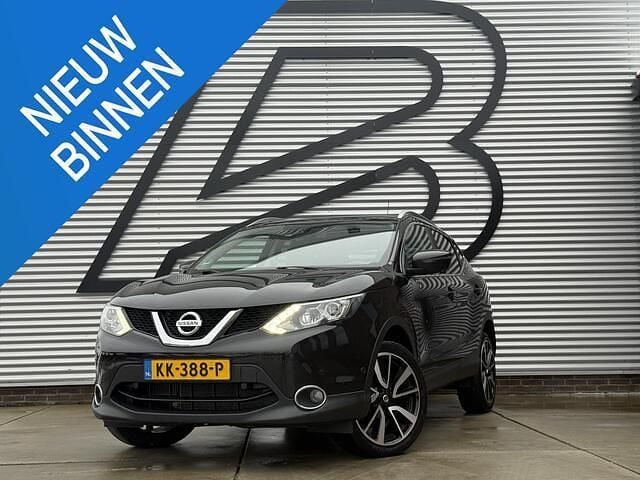 Zwart Occasion 2016 Nissan Qashqai Tekna SUV | € 10.243 (Goede deal) - Afbeelding 1/4
