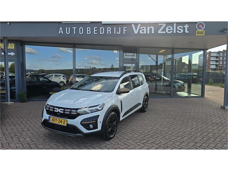 Wit Gebruikt 2024 Dacia Jogger Extreme MPV | € 26.950 (Eerlijke prijs) - Afbeelding 1/4