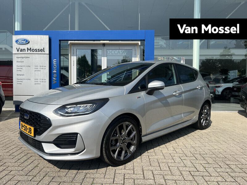 Grijs Gebruikt 2022 Ford Fiesta ST-Line Hatchback | € 21.940 (Eerlijke prijs) - Afbeelding 1/4