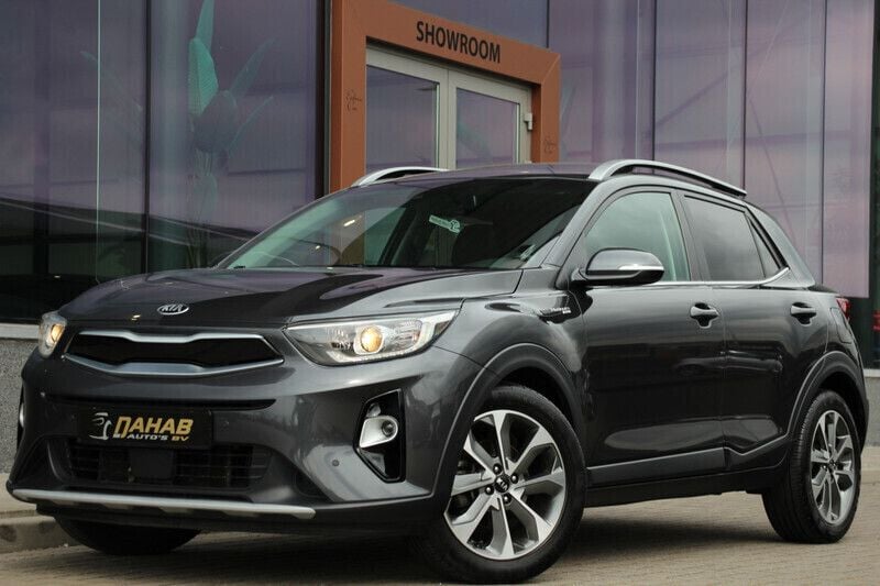 Grijs Gebruikt 2019 Kia Stonic Platinum Edition SUV | € 19.795 (Eerlijke prijs) - Afbeelding 1/4
