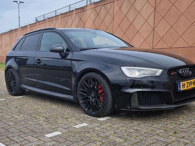 Occasion Audi RS3 367 PK (269 kW) 2016 Zwart Sedan