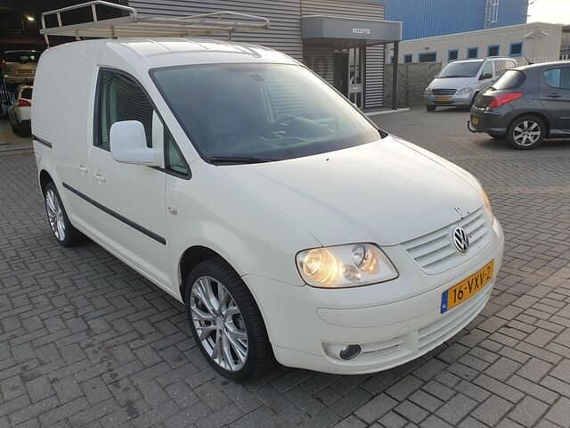 Wit (metallic) Occasion 2009 VW Caddy MPV | € 2.799 (Goede deal) - Afbeelding 1/4