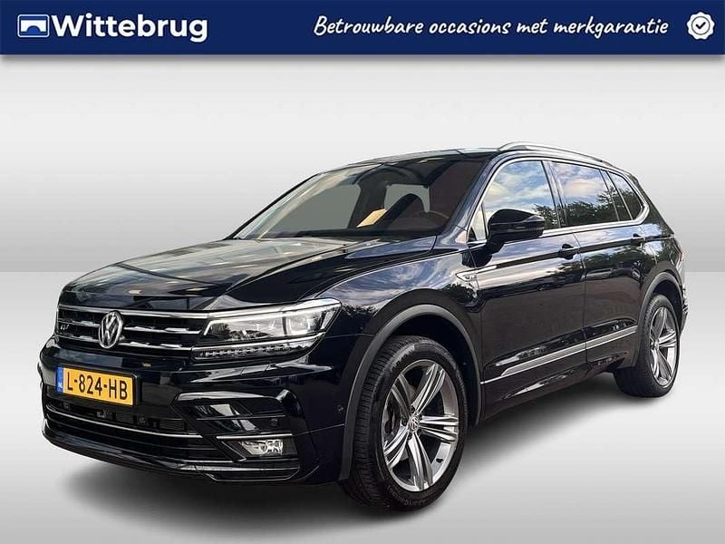 Zwart Occasion 2021 VW Tiguan Allspace Highline SUV | € 32.950 (Eerlijke prijs) - Afbeelding 1/3