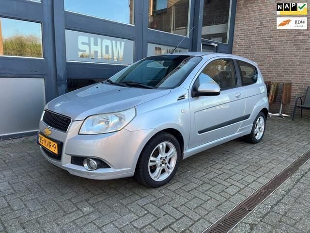 Grijs Gebruikt 2010 Chevrolet Aveo LS Hatchback | € 2.950 (Iets duurder) - Afbeelding 1/4