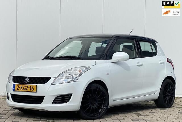 Occasion Suzuki Swift Comfort 94 PK (69 kW) 2013 Wit (metallic) Hatchback