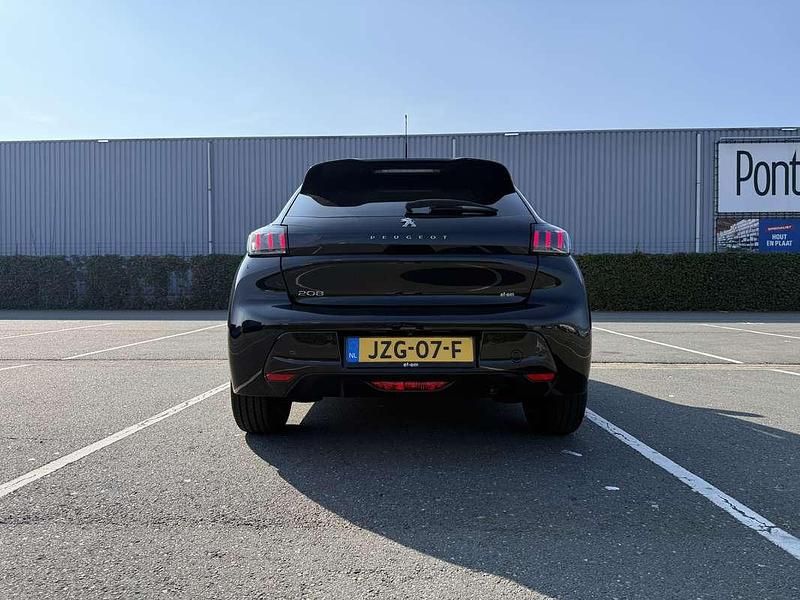 Occasion Peugeot 208 Allure 101 PK (74 kW) 2022 Zwart Hatchback