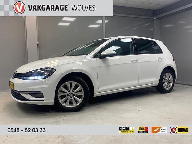 Wit Occasion 2018 VW Golf VII Comfortline Hatchback | € 12.400 (Eerlijke prijs) - Afbeelding 1/4