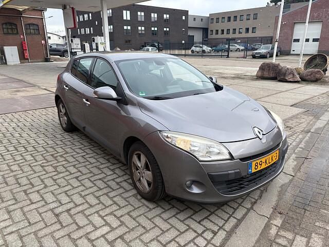 Occasion Renault Mégane III Business 110 PK (80 kW) 2010 Grijs (metallic) Hatchback