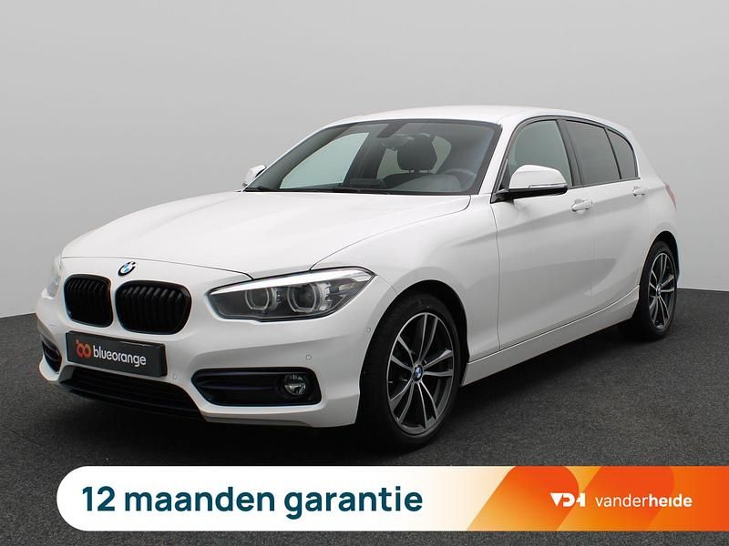 Wit Occasion 2019 BMW 118 Executive Hatchback | € 20.900 (Eerlijke prijs) - Afbeelding 1/3