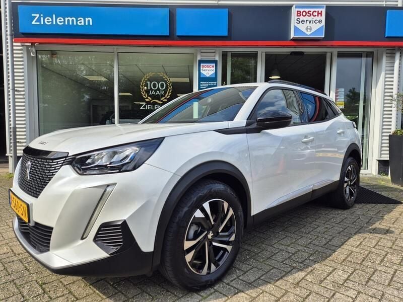 Wit Gebruikt 2023 Peugeot 2008 Allure SUV | € 21.500 (Super prijs) - Afbeelding 1/4