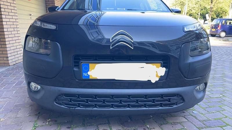 Zwart Gebruikt 2015 Citroën C4 Cactus Business Class Hatchback | € 5.500 (Eerlijke prijs) - Afbeelding 1/4