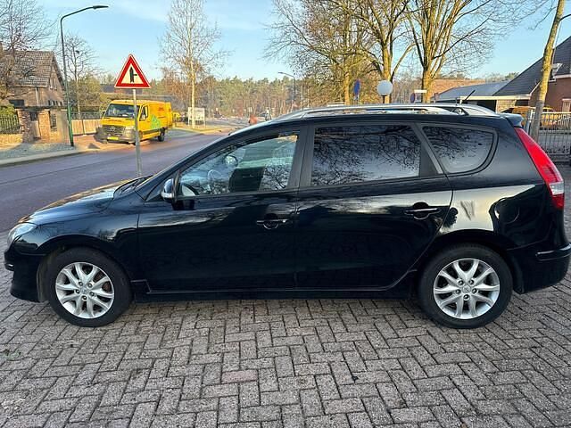 Occasion Hyundai i30 126 PK (92 kW) 2011 Zwart (metallic) Stationwagen