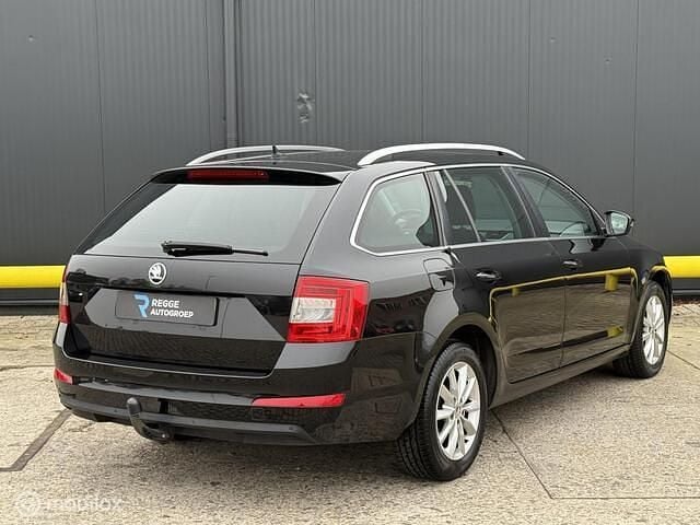 Occasion Skoda Octavia Ambition 110 PK (80 kW) 2017 Zwart Stationwagen