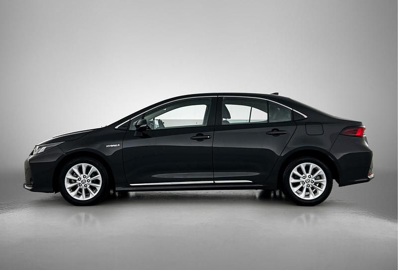 Occasion Toyota Corolla Active 123 PK (90 kW) 2021 Zwart Sedan