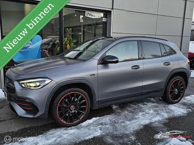 Grijs Occasion 2021 Mercedes GLA250 AMG SUV | € 41.995 (Duur) - Afbeelding 1/4