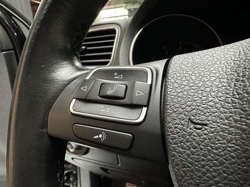 Occasion VW Golf VI Style 105 PK (77 kW) 2011 Zwart Hatchback