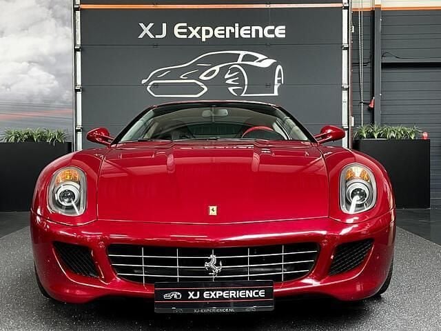 Rood, metallic lak Gebruikt 2008 Ferrari 599 Coupé | € 124.950 - Afbeelding 1/4