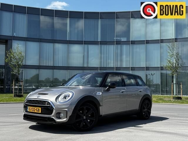 Grijs Gebruikt 2015 Mini Cooper Clubman Business Stationwagen | € 17.880 (Eerlijke prijs) - Afbeelding 1/4