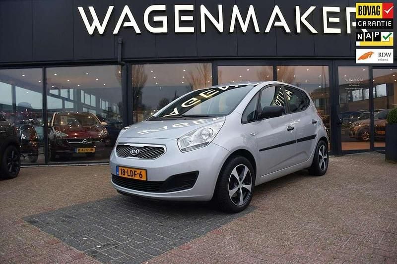 Grijs Gebruikt 2010 Kia Venga Hatchback | € 5.250 (Eerlijke prijs) - Afbeelding 1/4