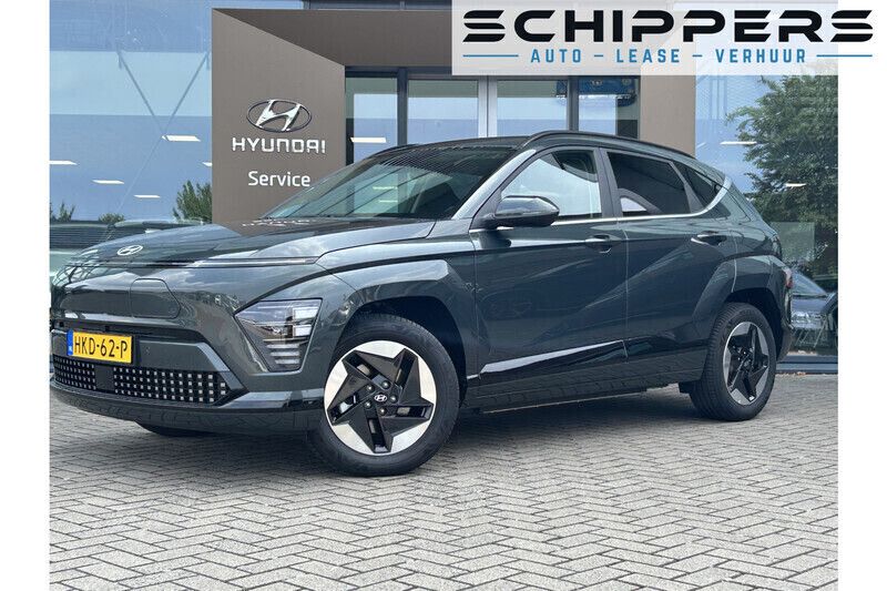 Groen, metallic lak Nieuw 2025 Hyundai Kona Comfort SUV | € 34.900 (Goede deal) - Afbeelding 1/4
