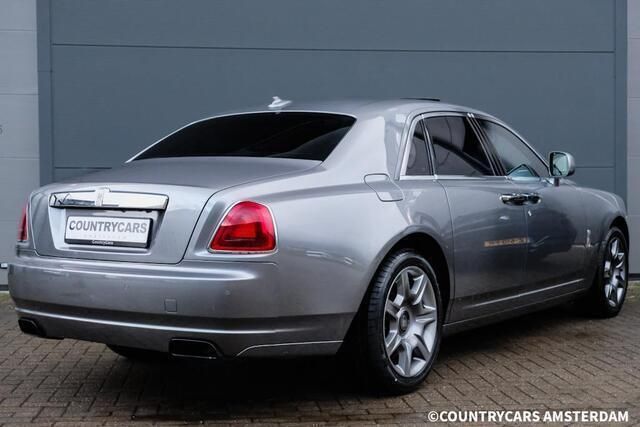 Occasion Rolls Royce Ghost 571 PK (419 kW) 2010 Grijs, metallic lak Sedan