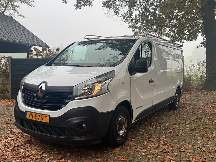 Gebruikt 2015 Renault Trafic Komfort MPV | € 8.750 (Duur) - Afbeelding 1/4
