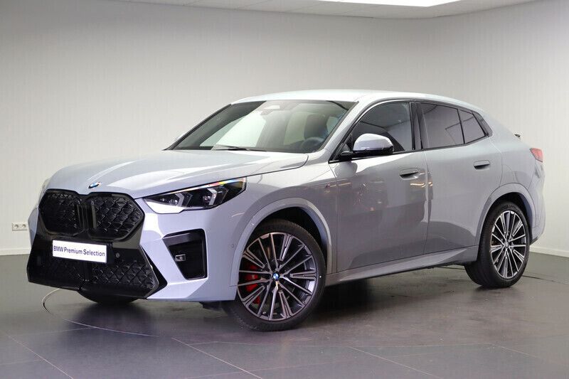 Grijs Gebruikt 2025 BMW X2 Comfort Edition SUV | € 63.950 (Goede deal) - Afbeelding 1/4