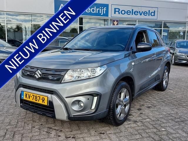 Grijs Gebruikt 2016 Suzuki Vitara Exclusive SUV | € 13.950 (Eerlijke prijs) - Afbeelding 1/2