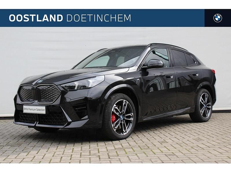 Zwart Gebruikt 2024 BMW iX2 Comfort Edition SUV | € 45.950 (Duur) - Afbeelding 1/3