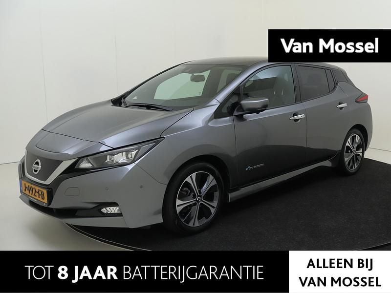 Grijs Gebruikt 2020 Nissan Leaf Tekna Hatchback | € 12.940 (Eerlijke prijs) - Afbeelding 1/4
