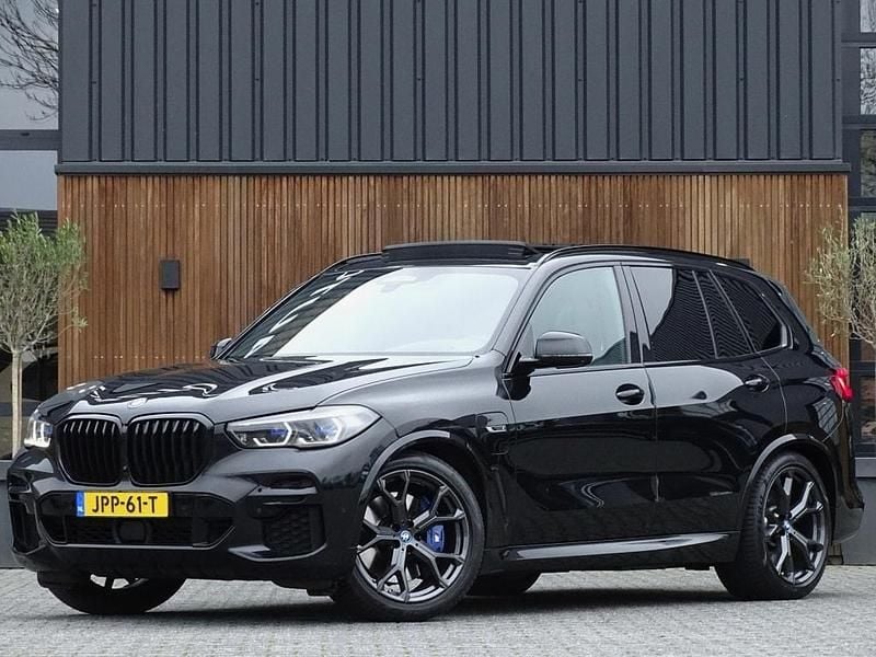Zwart Occasion 2022 BMW X5 M Sport SUV | € 47.995 (Super prijs) - Afbeelding 1/4