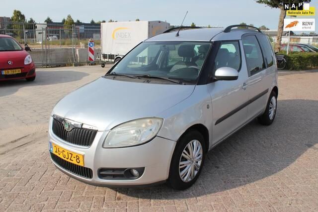 Grijs Gebruikt 2008 Skoda Roomster Business Line MPV | € 1.150 - Afbeelding 1/4
