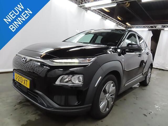 Zwart Gebruikt 2020 Hyundai Kona SUV | € 16.999 (Goede deal) - Afbeelding 1/3